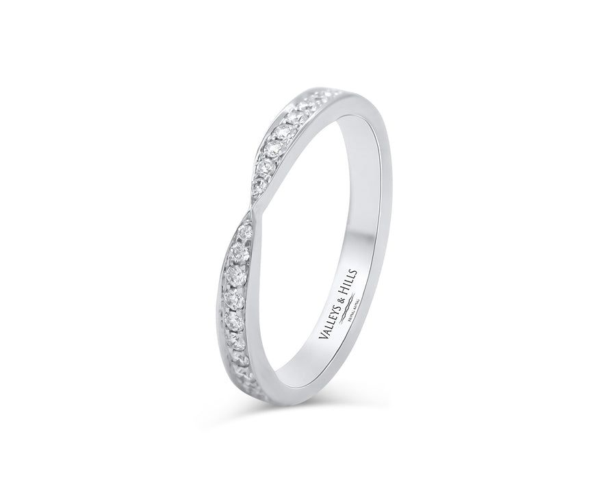 Pinched Diamonds Band