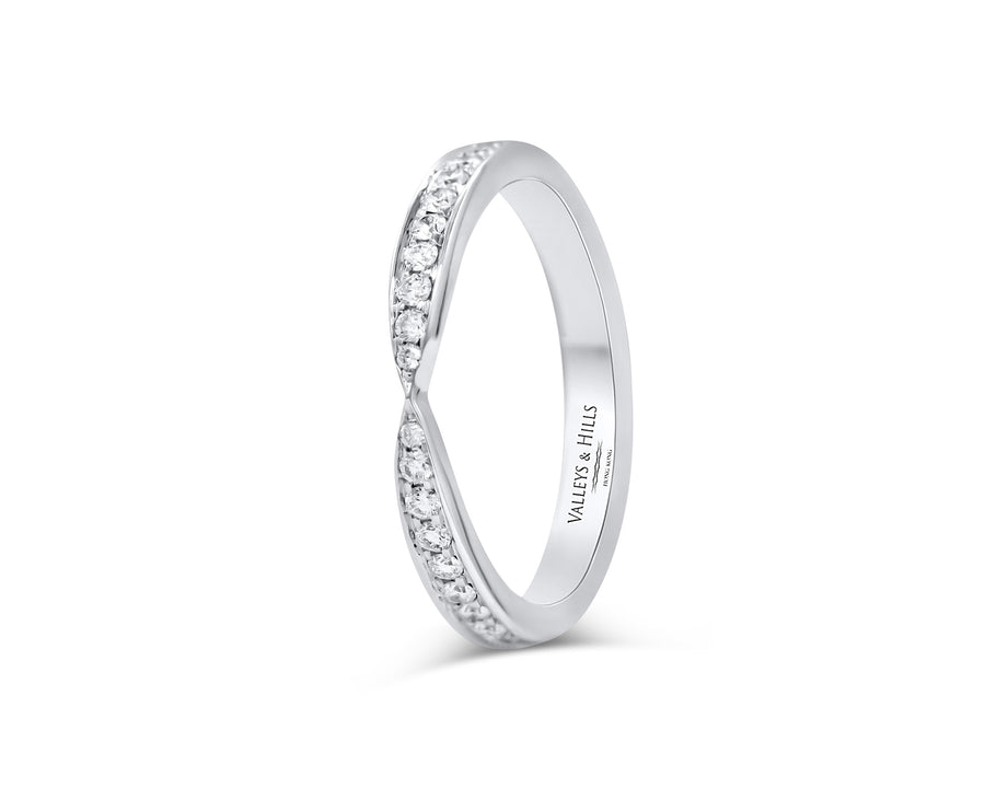 Pinched Diamonds Band
