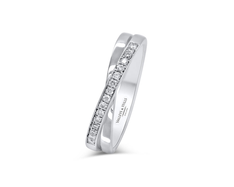 Criss-Cross Diamond Band