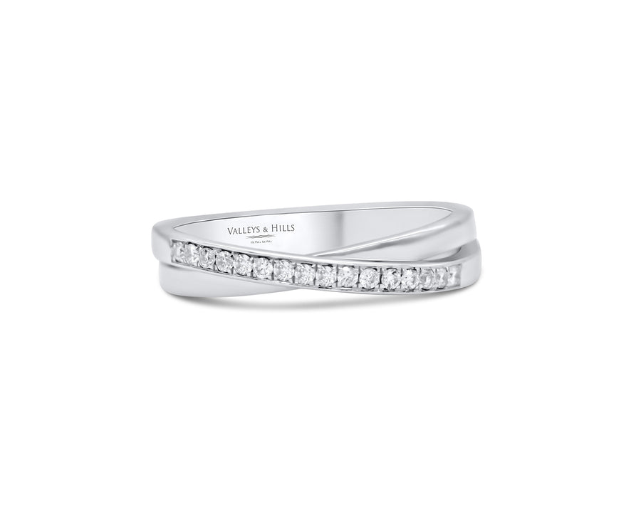 Criss-Cross Diamond Band